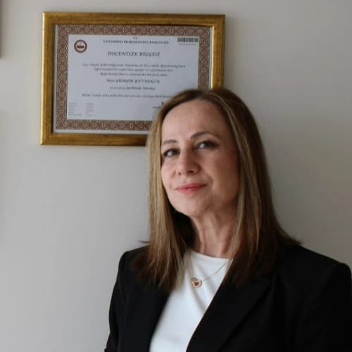 Doç. Dr. Neşe Güngör Yavaşoğlu Profil Fotoğrafı