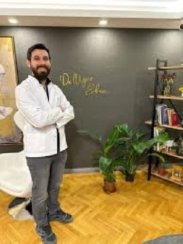 Dr. Uğur Erkan