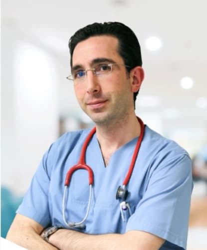 Uzm. Dr. Hüseyin Üskül Profil Fotoğrafı