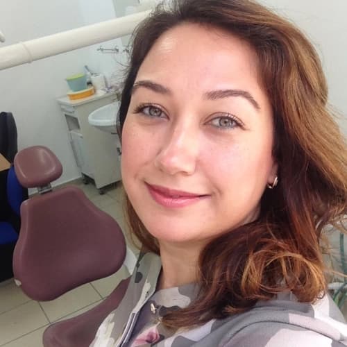 Dt. Ece Özlem Şahan Profil Fotoğrafı