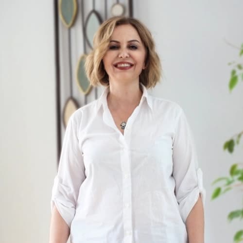Prof. Dr. Esin Şenol Profil Fotoğrafı