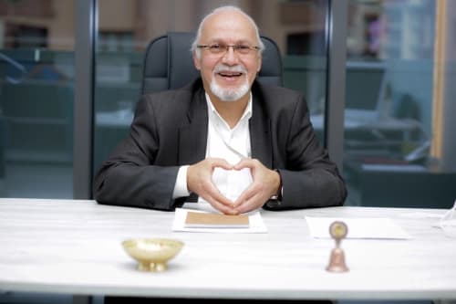 Prof. Dr. Mustafa R. Özbek