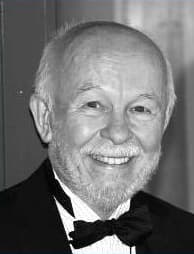 Doç. Dr. Muvaffak Sipahioğlu