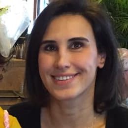 Uzm. Dr. G. Aslıhan Çakır Akay Profil Fotoğrafı