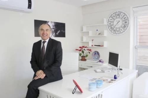 Op. Dr. Şevket Doğan Profil Fotoğrafı