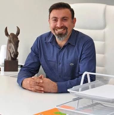 Op. Dr. Yılmaz Geyik Profil Fotoğrafı