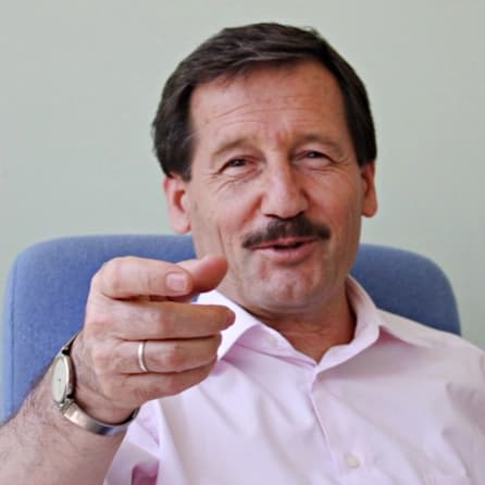 Uzm. Dr. Hüseyin Oğuz Profil Fotoğrafı