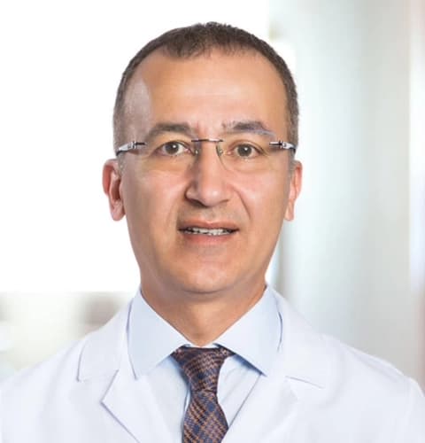 Op. Dr. Muzaffer Uçarer Profil Fotoğrafı