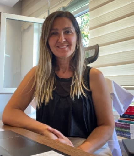 Aile Danışmanı Esra Yıldırım Profil Fotoğrafı