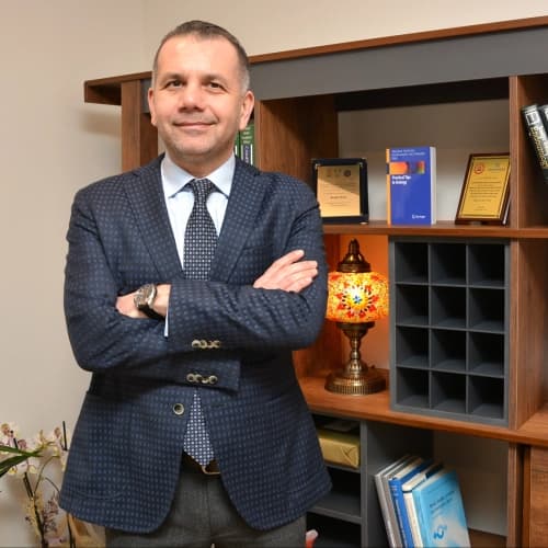 Prof. Dr. Burak Turna Profil Fotoğrafı