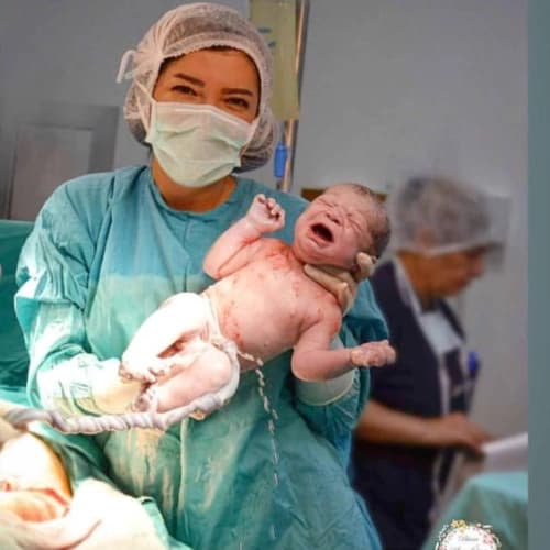 Op. Dr. Ayşe Solaroğlu Profil Fotoğrafı
