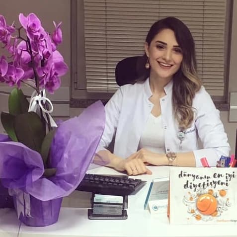 Dyt. Esra Üstündağ