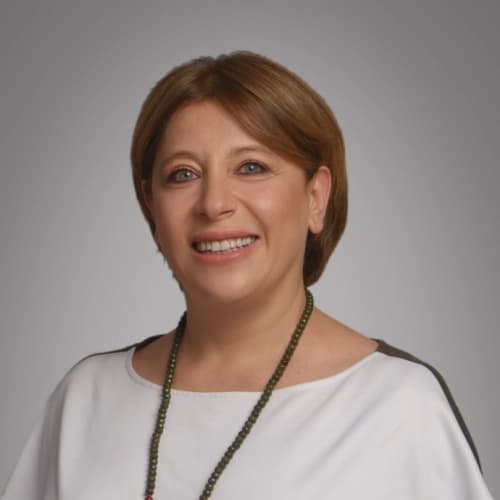 Dr. Dt. Işıl Özcan Profil Fotoğrafı
