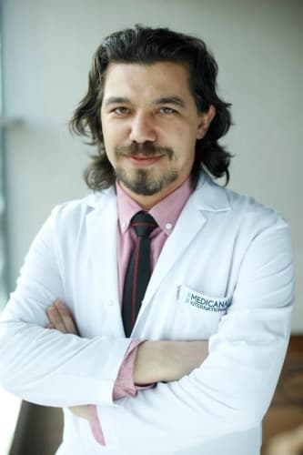 Dr. Devrim Özbek