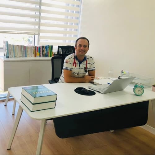 Uzm. Dr. Hamdi Yavuz Profil Fotoğrafı
