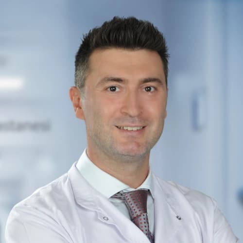 Uzm. Dr. Dt. Utku Toyman Profil Fotoğrafı