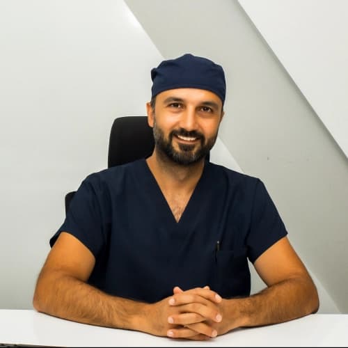 Uzm. Dr. Dt. Ahmet Emre Gülerik Profil Fotoğrafı