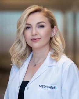 Op. Dr. Funda Öztürk Profil Fotoğrafı