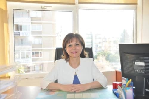 Op. Dr. Hürriyet Emel Akman Profil Fotoğrafı
