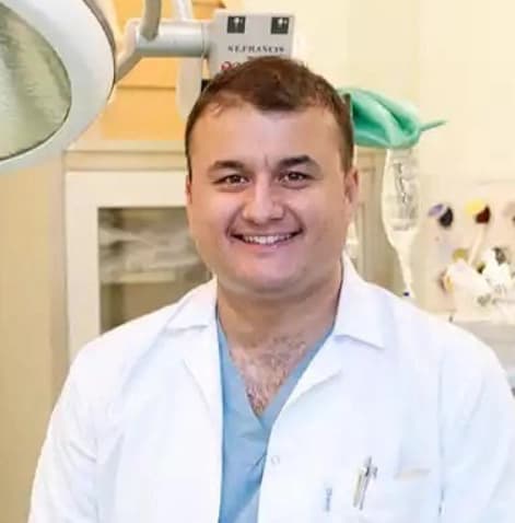 Op. Dr. Alper Şenkal Profil Fotoğrafı