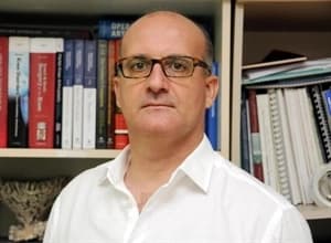 Prof. Dr. A.merter Özenci Profil Fotoğrafı