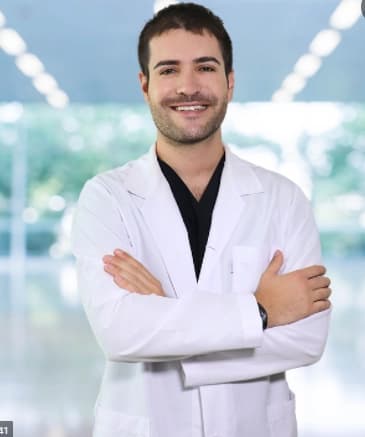 Op. Dr. Oben Karakuş