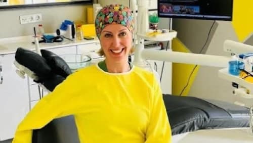 Dr. Dt. Esra Yeşilöz Gökçen