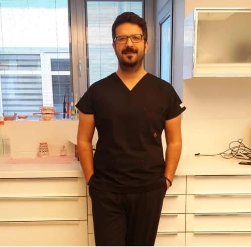 Uzm. Dr. Dt. Zekeriya Taşdemir Profil Fotoğrafı