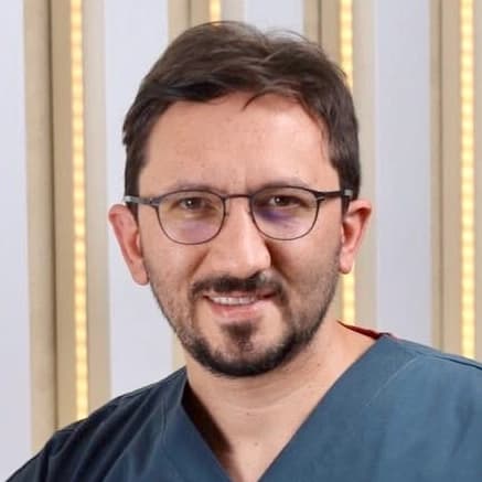 Uzm. Dr. Dt. Mete Hanzade Profil Fotoğrafı