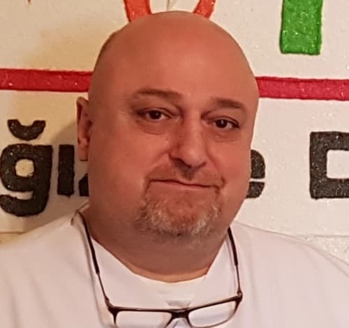 Dt. Hakkı Nail Özen Profil Fotoğrafı