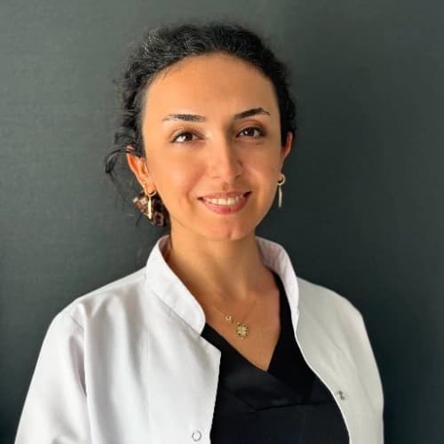 Uzm. Dt. Eda Özeşer Profil Fotoğrafı