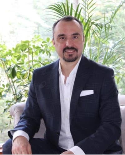 Op. Dr. Gökçe Mık Profil Fotoğrafı