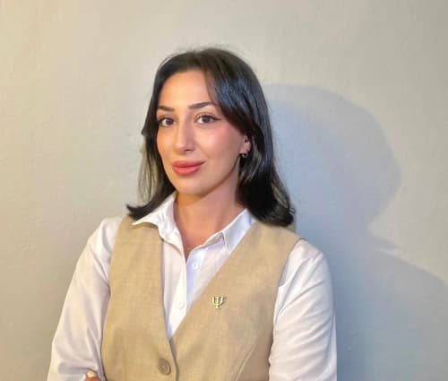 Psk. Yağmur Beste Efe Profil Fotoğrafı
