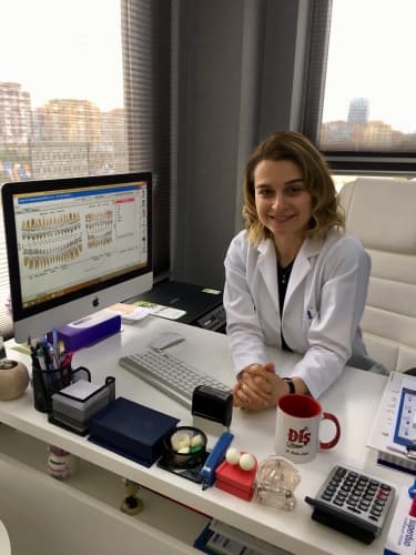 Dt. Melike Şafak Profil Fotoğrafı