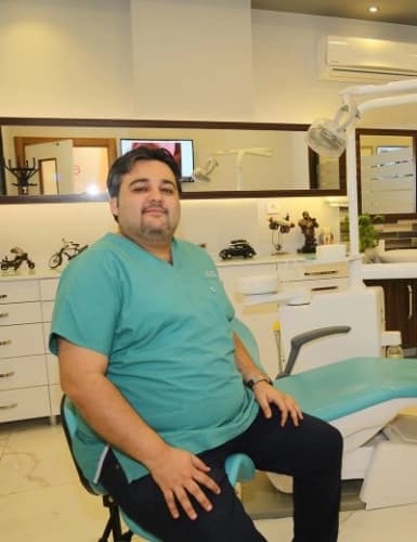 Dt. İlker Sözer Profil Fotoğrafı