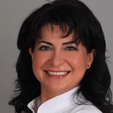 Dt. Azize Deniz Doğan Profil Fotoğrafı