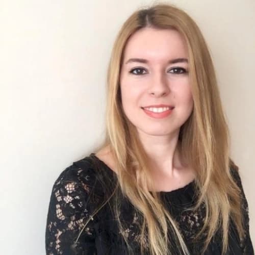 Dyt. Burcu Yıldız Profil Fotoğrafı