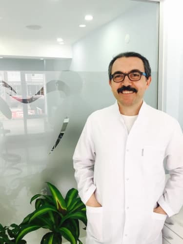 Dt. Özkan Saracalıoğlu Profil Fotoğrafı