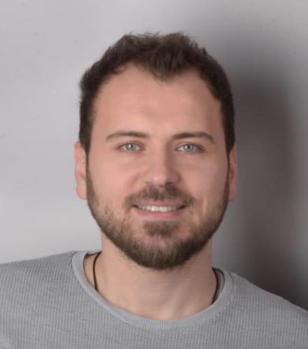 Uzm. Dt. Barış Öztürk Profil Fotoğrafı