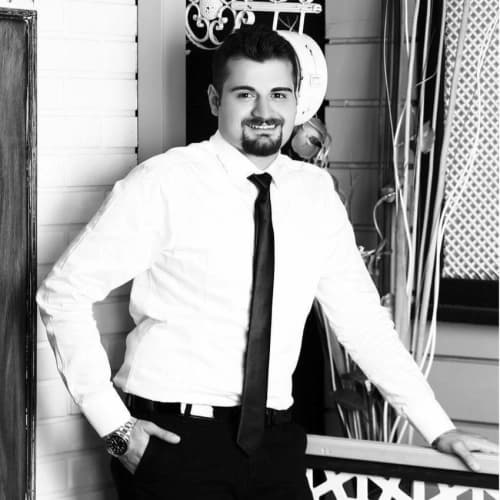 Dt. Hüseyin Cihangir Savaş Profil Fotoğrafı