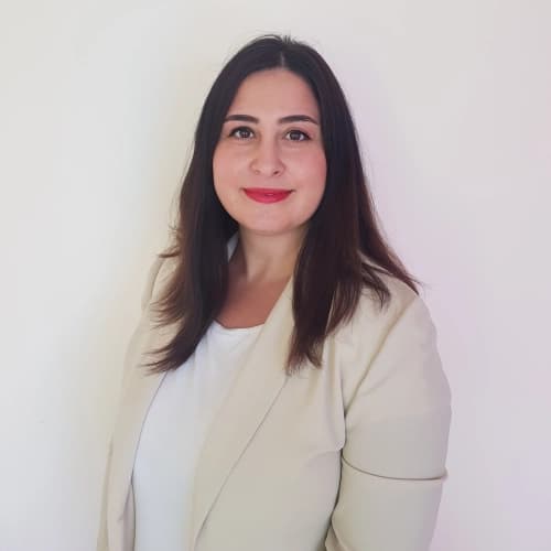 Dr.Öğr.Üyesi Nihan Tezer Yörük Profil Fotoğrafı