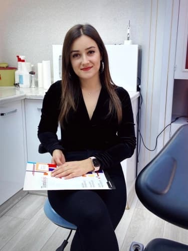 Dt. Gözde Zeyrek Profil Fotoğrafı