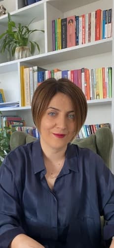 Aile Danışmanı Ebru Batur Profil Fotoğrafı