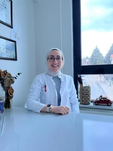 Dt. Hatice Kübra Yılmaz Profil Fotoğrafı