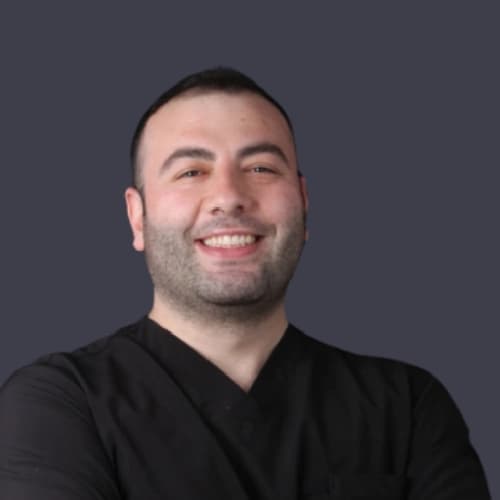 Dt. Ömür Yıldırım Profil Fotoğrafı