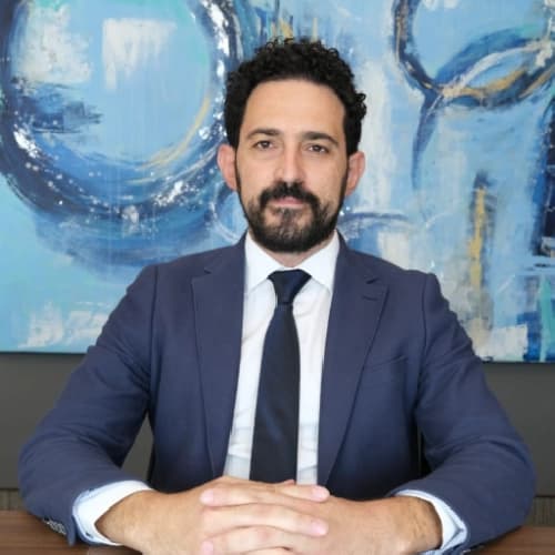 Op. Dr. Yağmur Işın Profil Fotoğrafı