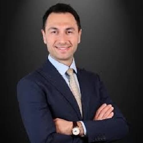 Doç. Dr. Arda Küçükgüven Profil Fotoğrafı