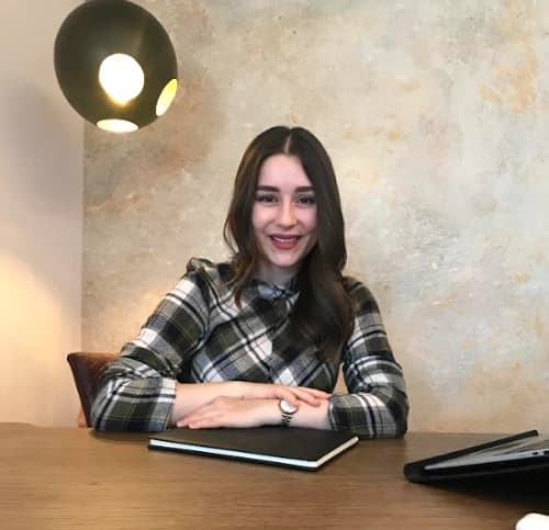 Klinik Psikolog Miray Özcan Profil Fotoğrafı