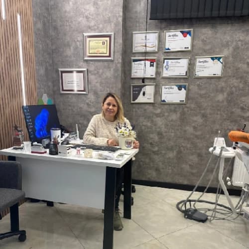 Dt. Defne Turan Kanık Profil Fotoğrafı