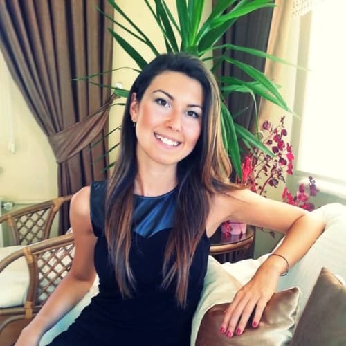 Klinik Psikolog Damla Eyüboğlu Profil Fotoğrafı
